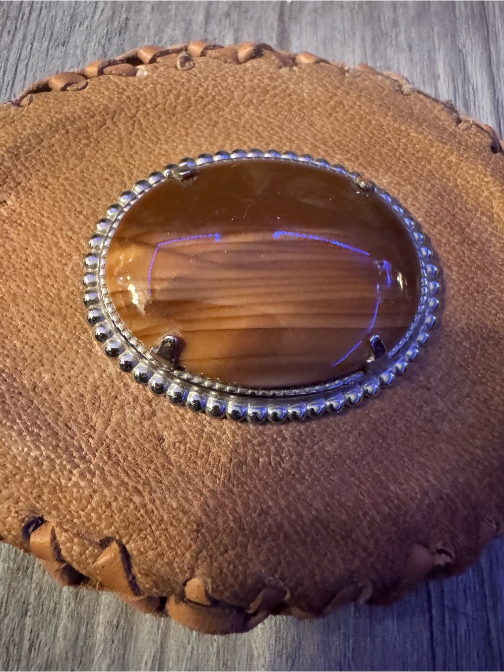 Vans Brown Oval Stone Western-Style Belt Buckle